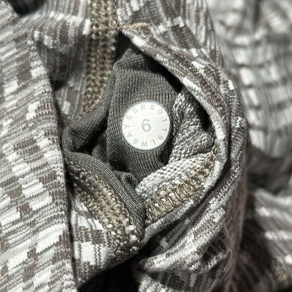 LululemonāWunder Under Crop (High-Rise) *Full-On Luon - Picture 10 of 10